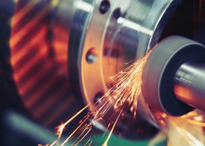 Broušení kovových dílů | opracování povrchu | WOOZ CNC